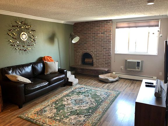2nd image of 1125 N Washington St APT 405