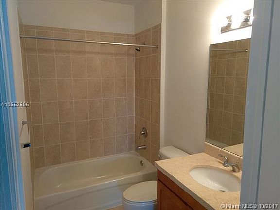 3rd image of 1723 SW 2nd Ave Ph 04