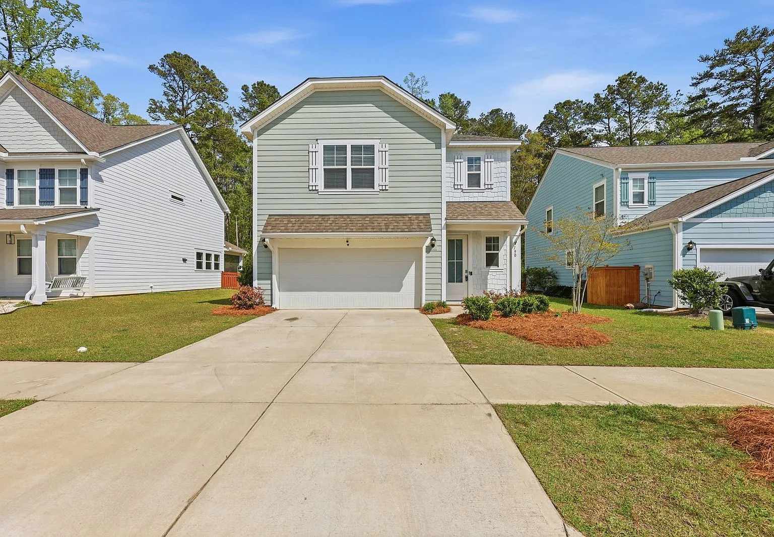 3 bed, 2.5 bath, 1749 sqft, $2,500 — Photo 1