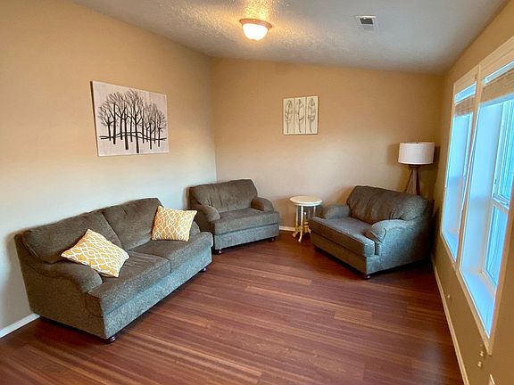 2nd image of 5007 Kennedy Way