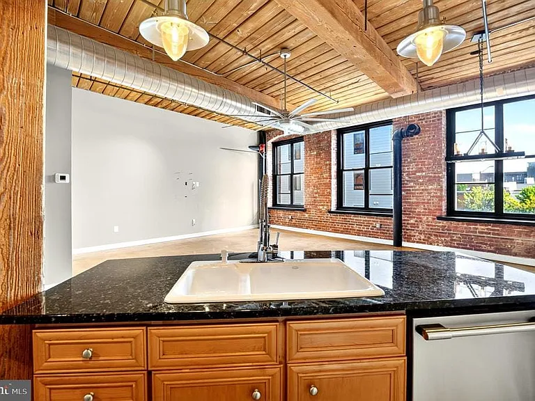1147-53 N 4th St #4B — Photo 11