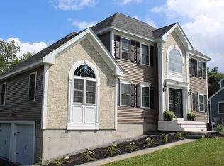 205 Samoset Dr, Leominster, MA 01453