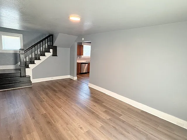 627 Webb Rd NE — Photo 4