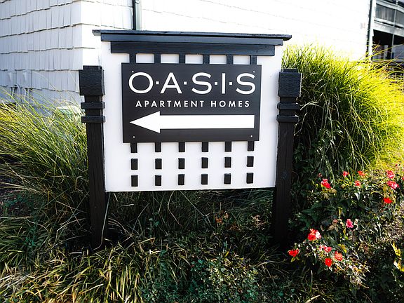 2nd image of 210-10908 Oasis Ct