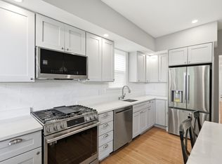 9 Hatch St #2, South Boston, MA 02127