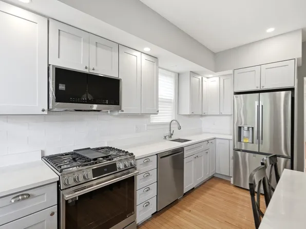 9 Hatch St #2, South Boston, MA 02127