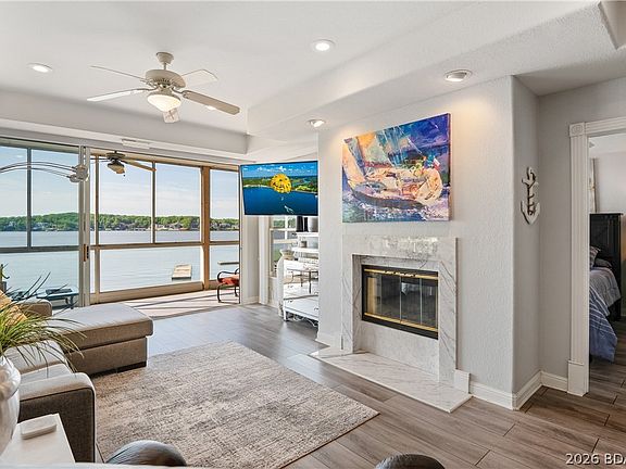 2nd image of 204 Emerald Bay Dr #2B