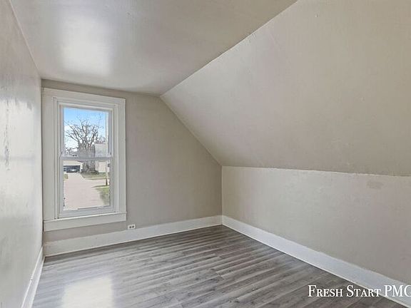 5th image of 1231 Terrace St Unit 1233-2