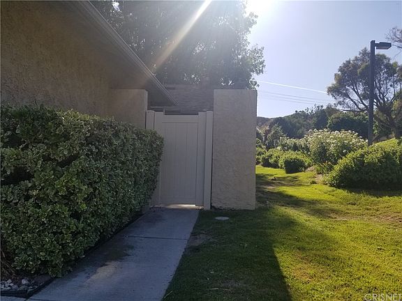 5th image of 26281 Rainbow Glen Dr
