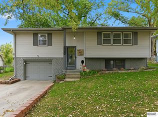 5672 S 122nd St, Omaha, NE 68137