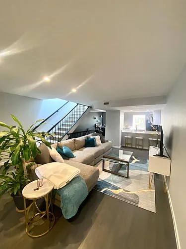 3050 W 32nd Ave Photo 1