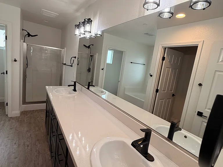 327 Las Flores Dr — Photo 12
