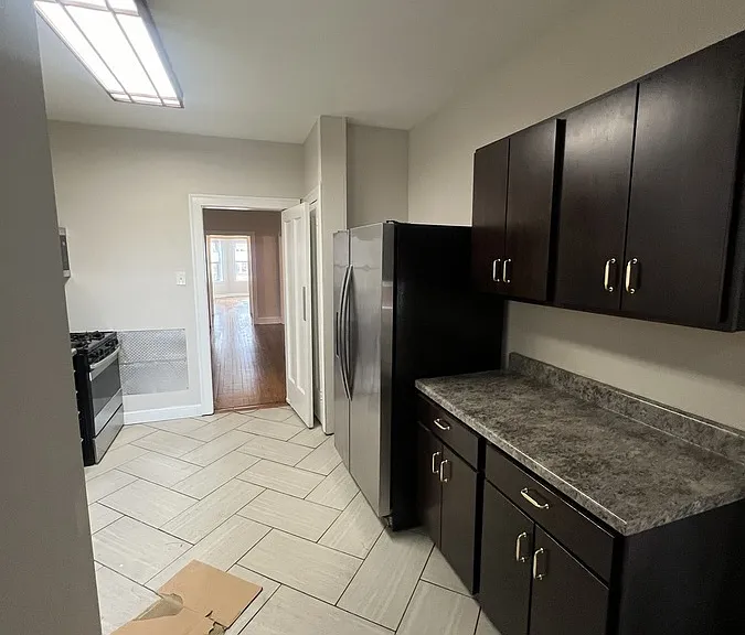4527 N Troy St #1 — Photo 10