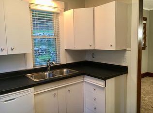 2012 S 7th St, Omaha, NE 68108