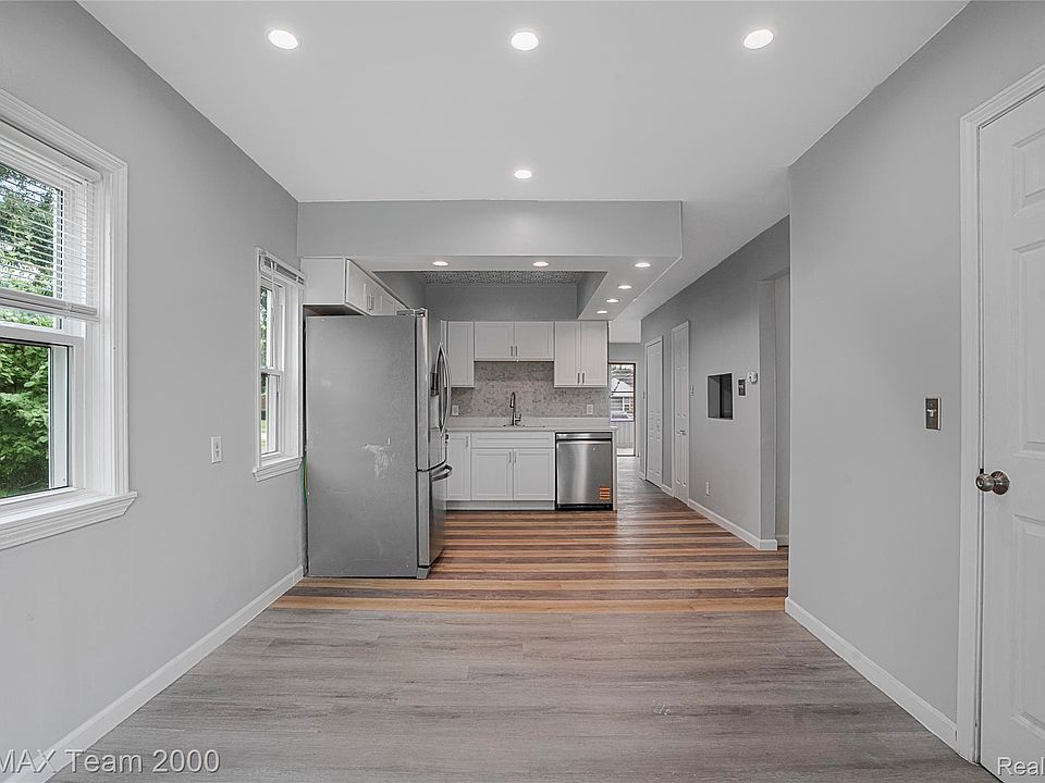 19615 Eastwood Dr, photo 16