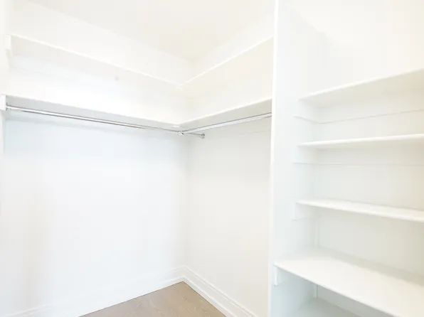 555 10th Avenue image 4 of 19