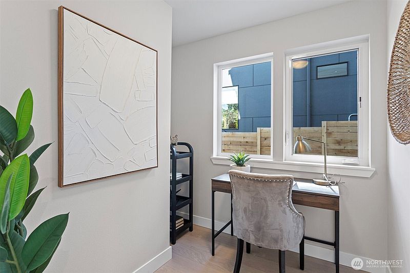 5th image of 4116 NE 60th Street #B