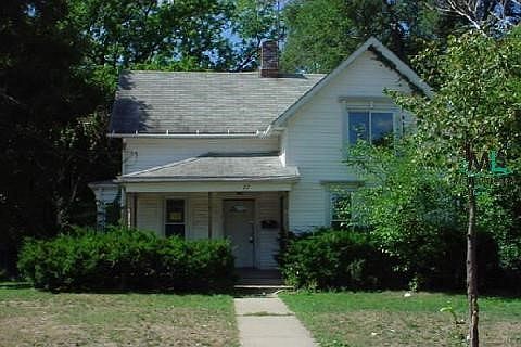 1st image of 27 Pinegrove St