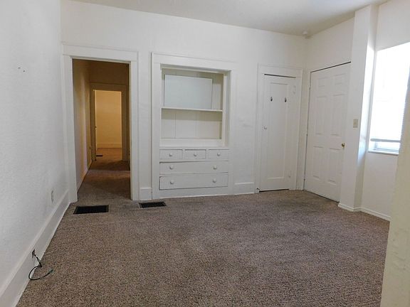 5th image of 140 Gunnison Ave APT 2