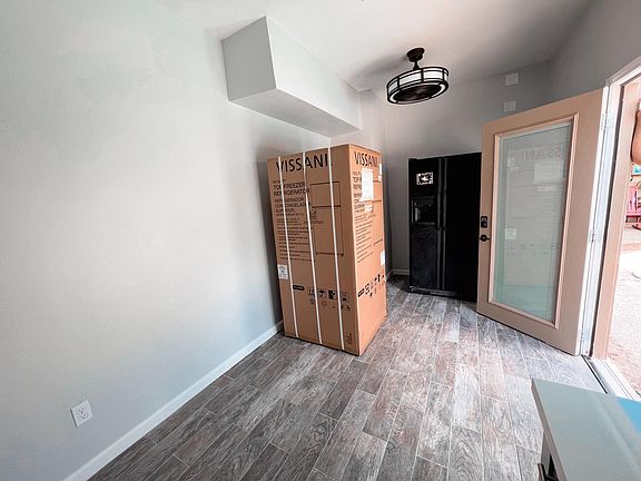2nd image of 10822 Sagecanyon Dr #1