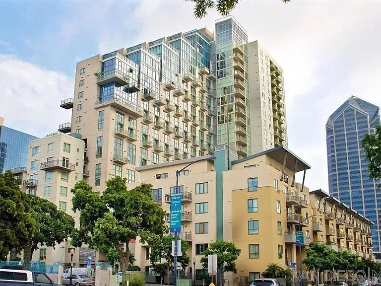 1240 India St #517 — Photo 36