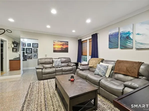 833 Summer Street #2E, Stamford, CT 06901