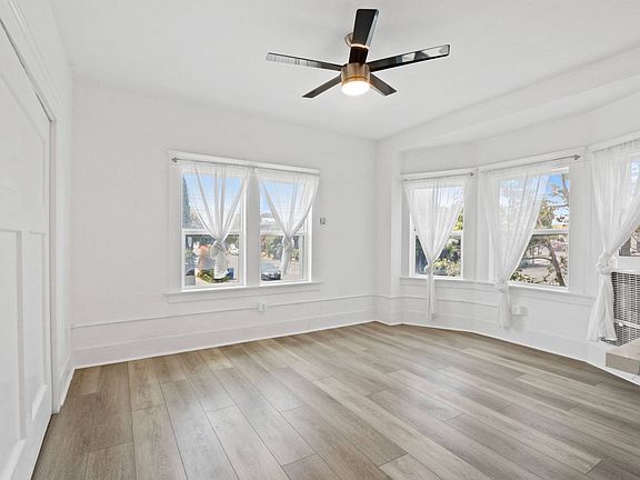 3rd image of 300 San Juan Ave APT 4