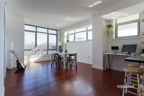Rented by Triplemint | media 12