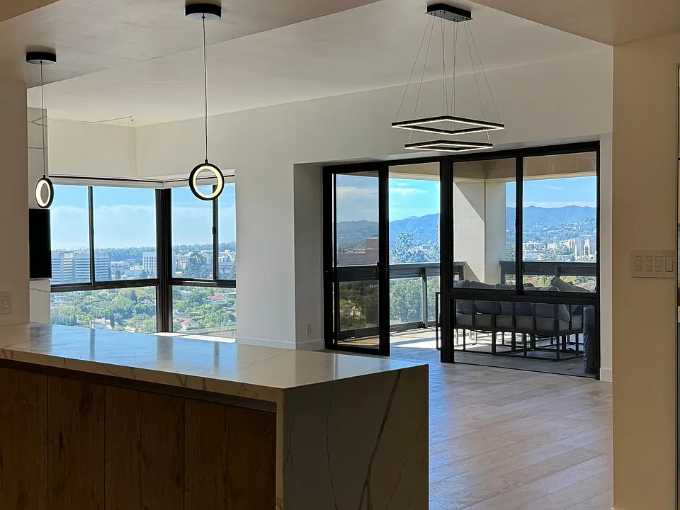 10445 Wilshire Blvd #1804