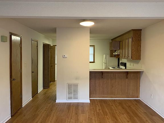 3rd image of 3464 Jondon Ln APT D