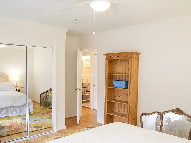 525 Kelly Ave — Photo 23