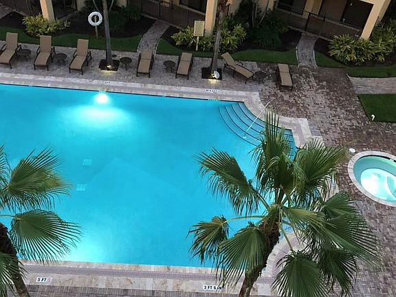3rd image of 2351 Lakeview Dr Unit 415