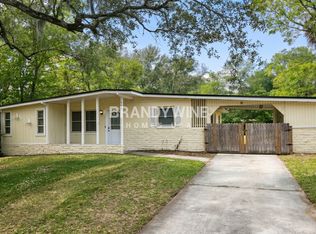1936 Constant Dr, Jacksonville, FL 32210