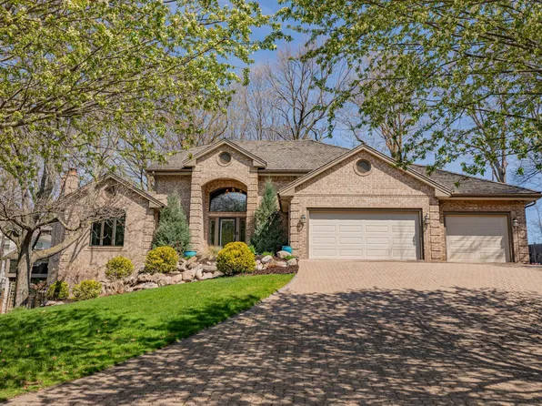 1714 Pondview Ter, Wayzata, MN 55391