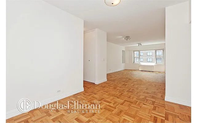 Rented by Douglas Elliman | media 7