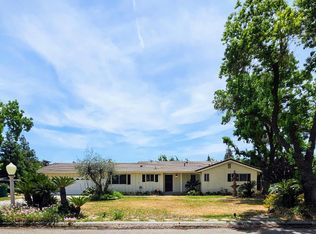 5850 E Parkside Dr, Fresno, CA 93727