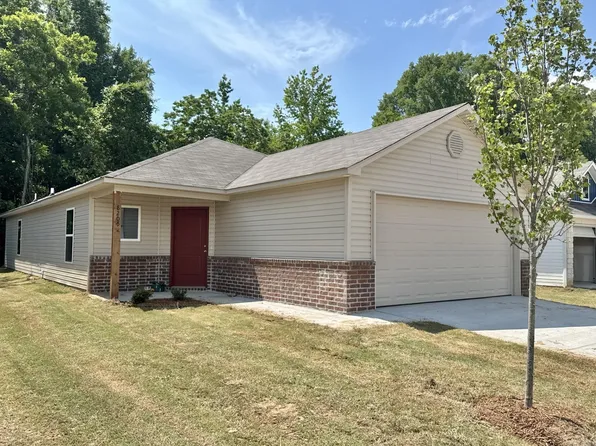 8205 Fitzgerald Ln, North Little Rock, AR 72113