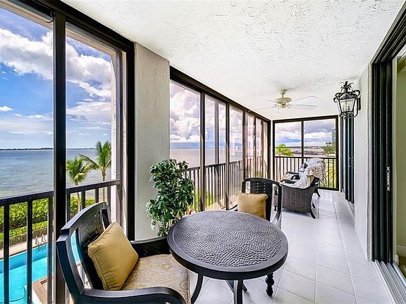 3rd image of 11 Sunset Dr APT 201
