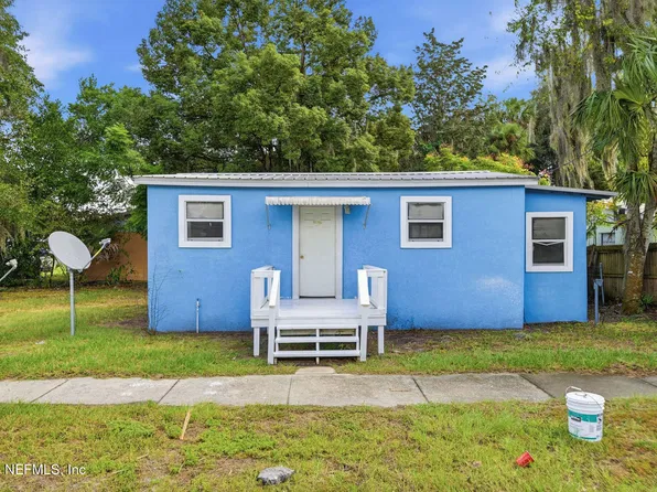 717 N 11TH Street, Palatka, FL 32177