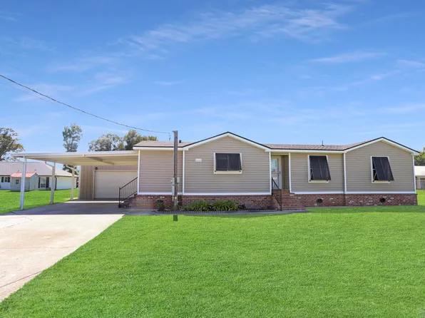 22658 N Rosary St, Vacherie, LA 70090