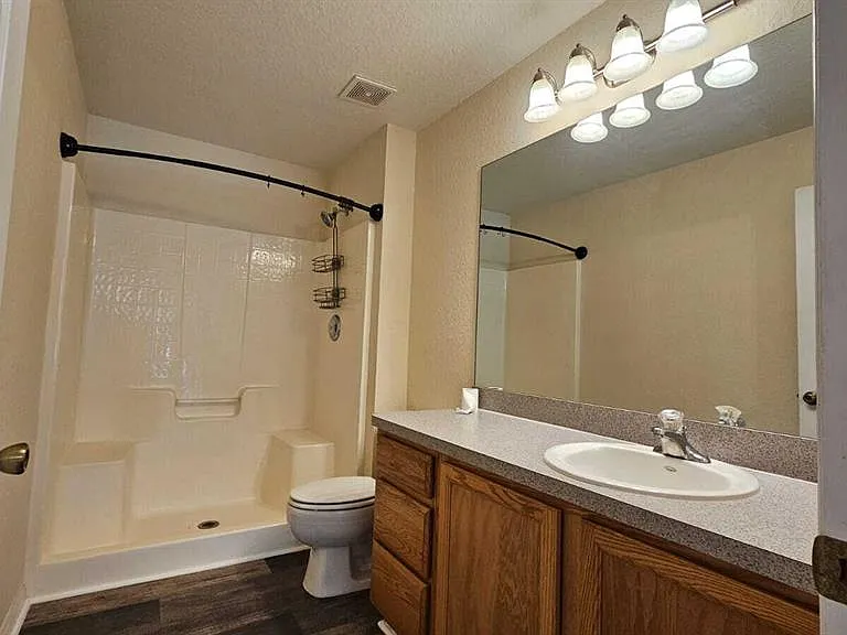 6290 W Oak Park Blvd — Photo 23