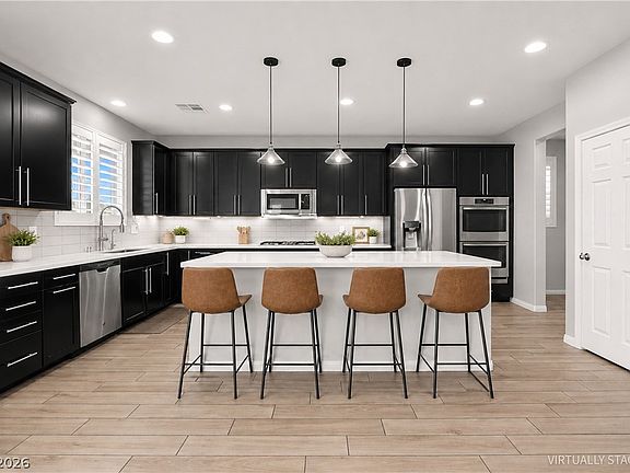4th image of 11005 Jordyn Hill St