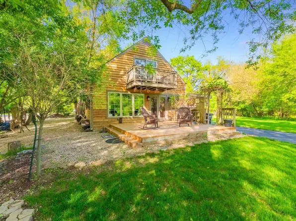 1756 Winaki Trl, Algonquin, IL 60102