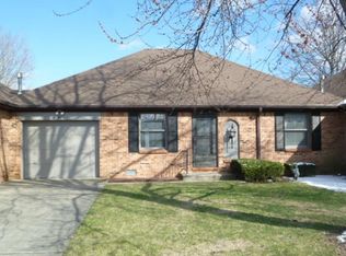 426 Glenn Knecht Dr #11, Crawfordsville, IN 47933