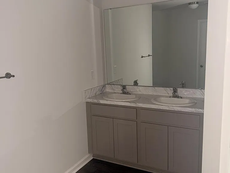 143 Maple Tree Ln — Photo 9