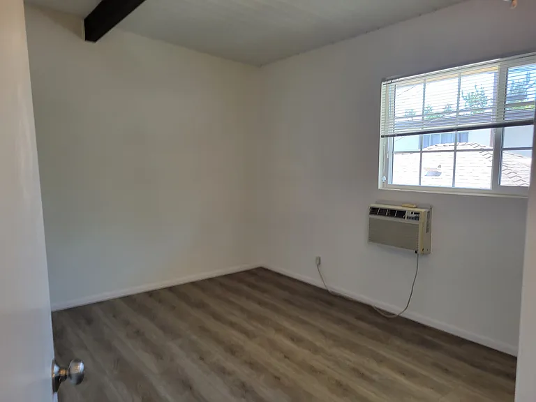 425 W Sierra Madre Blvd #E — Photo 4