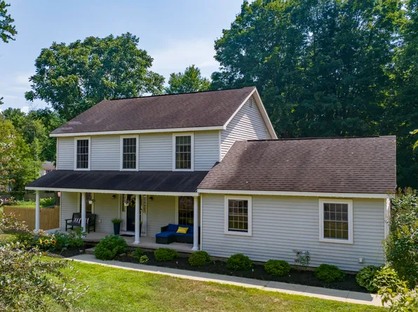 1005 E River Drive, Lake Luzerne, NY 12846