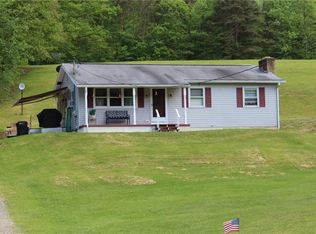 1037 Cunningham Rd, Indiana, PA 15701