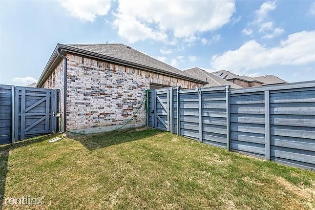 1st image of 7313R Elm Grove Ln