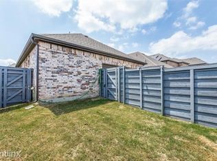 7313R Elm Grove Ln, Aubrey, TX 76227
